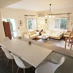 Relax Βίλα Σκάλα Καλλιράχης