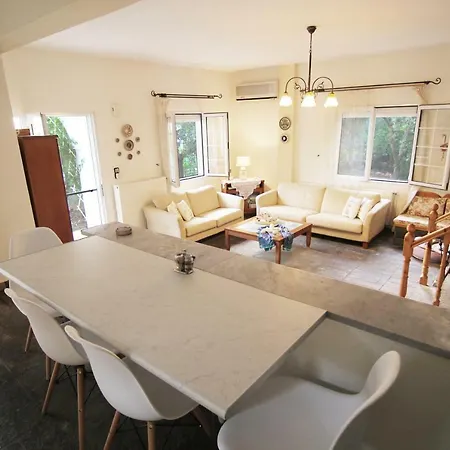 Relax Βίλα Σκάλα Καλλιράχης